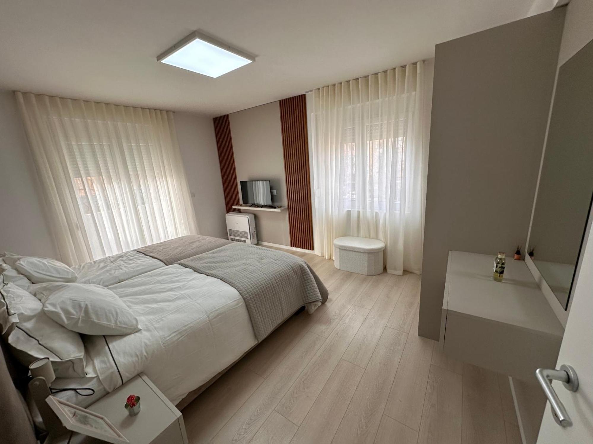 Cosy Staycation Тирана Екстер'єр фото