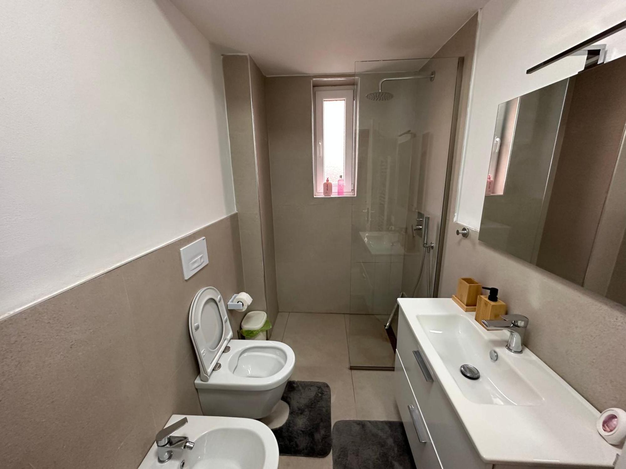 Cosy Staycation Тирана Екстер'єр фото