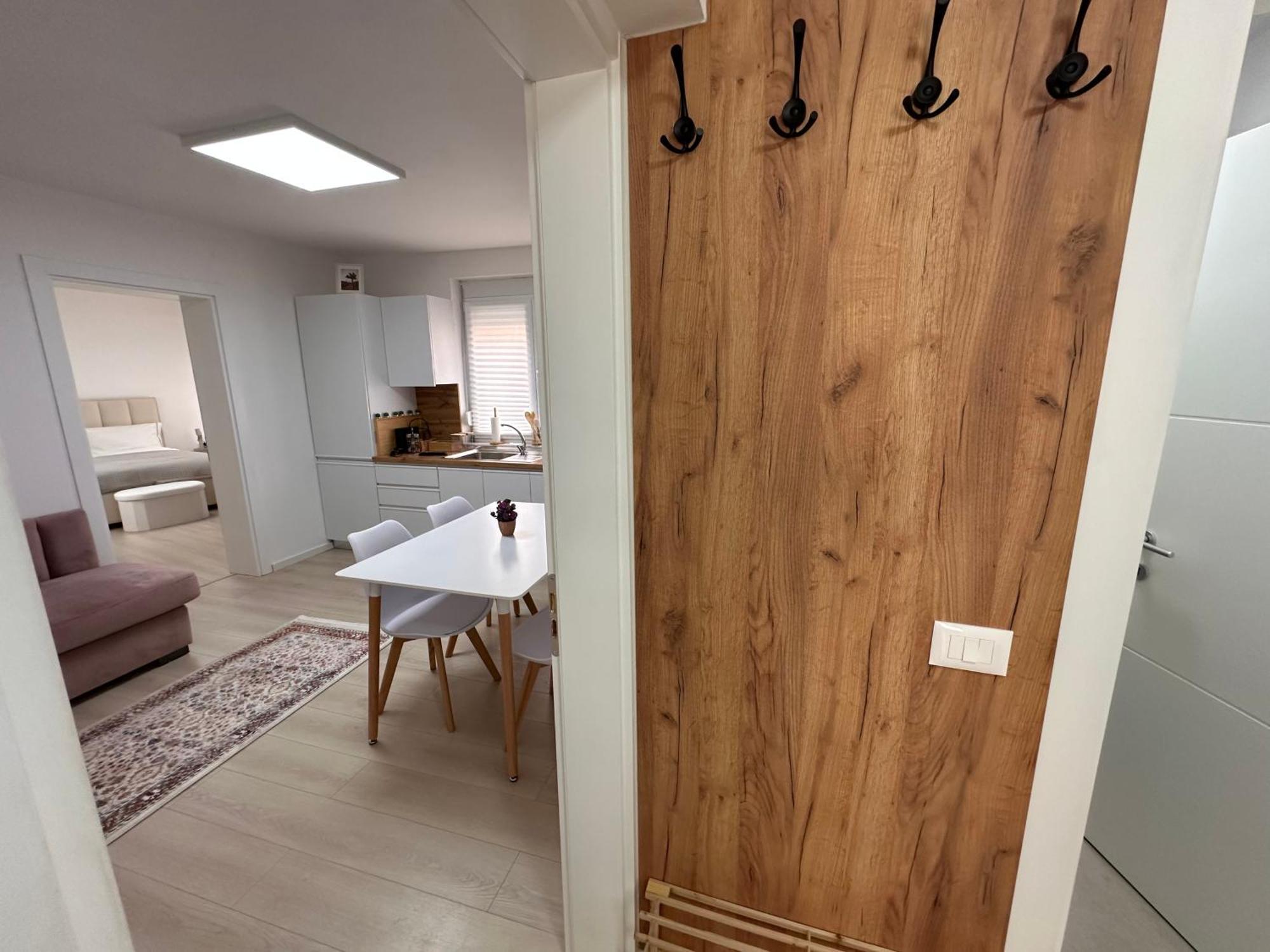 Cosy Staycation Тирана Екстер'єр фото